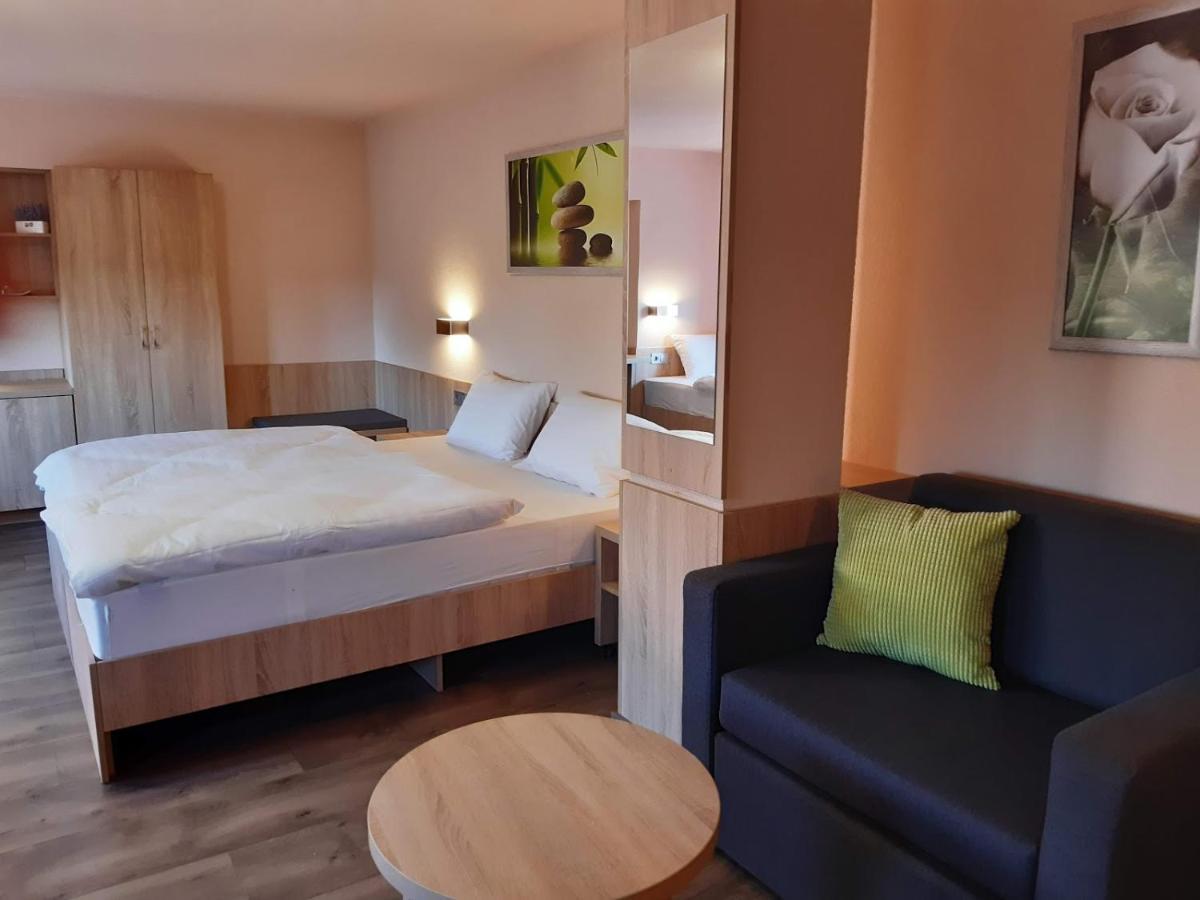 Katalin Motel&Étterem Berettyóújfalu Esterno foto